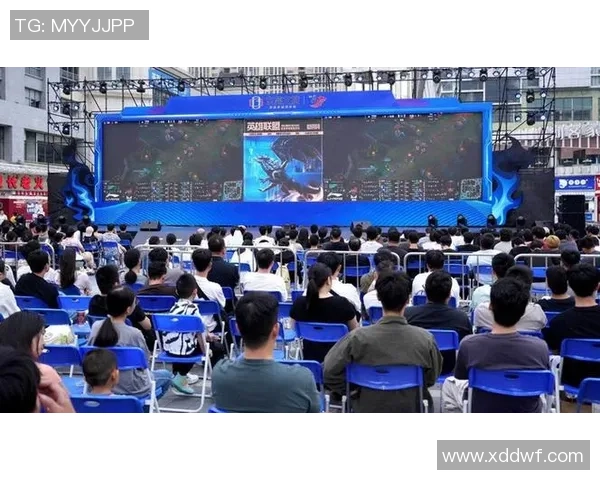 总决赛现场热情洋溢粉丝齐聚共庆英雄联盟巅峰对决盛宴